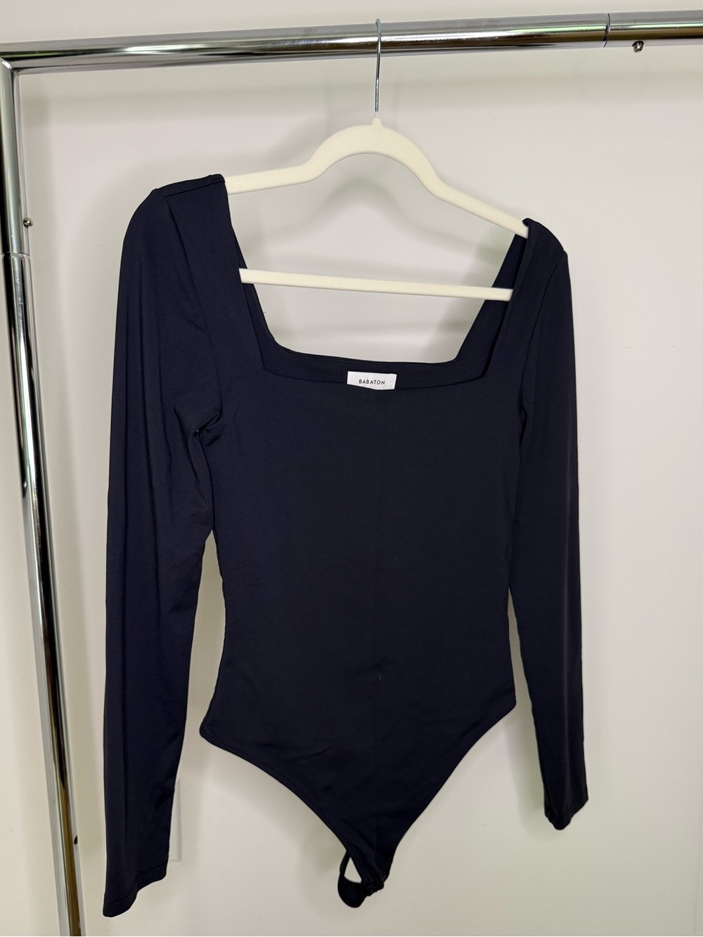 Aritzia Babaton Original Contour Headway Squareneck Bodysuit